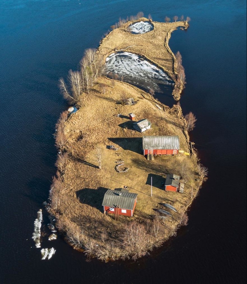 La belleza de las cuatro estaciones en la pequeña isla finlandesa de Long Stone