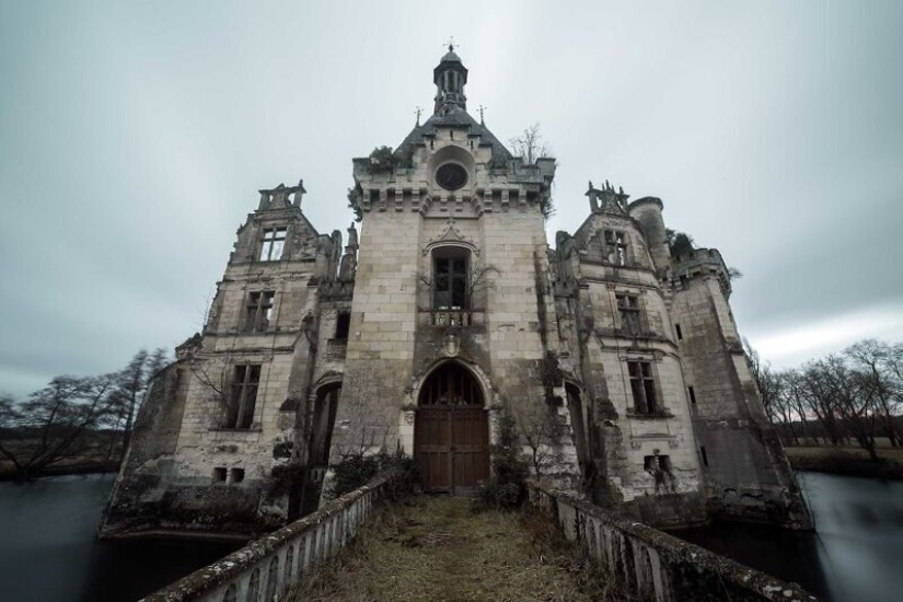La belleza de los castillos abandonados en la lente Jahz Diseño