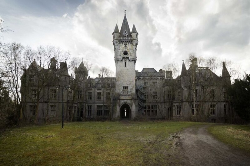 La belleza de los castillos abandonados en la lente Jahz Diseño
