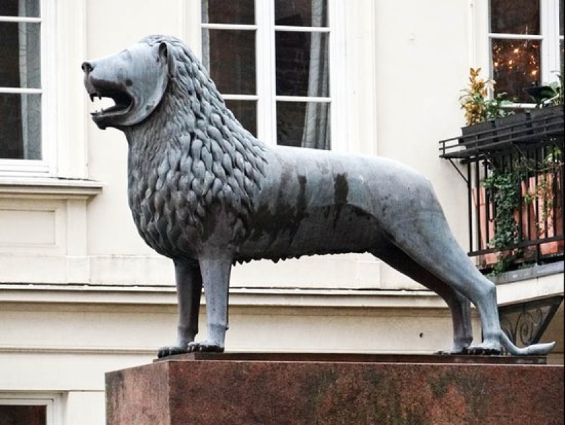 "La Boca de la Verdad", o cómo en la antigüedad denunciaban a las esposas infieles "La Boca de la Verdad", o cómo en la antigüedad denunciaban a las esposas infieles