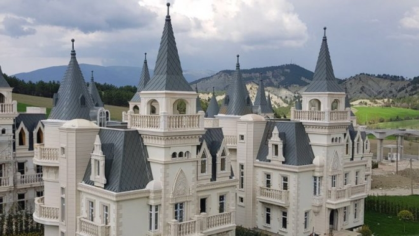 La ciudad de los castillos fantasma Burj Al Babas La ciudad de los castillos fantasma Burj Al Babas