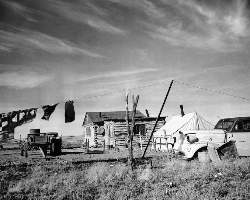 La confrontación en wounded knee: en 1973, a los Indios de los Estados unidos, la última vez fue en un "pie de guerra"