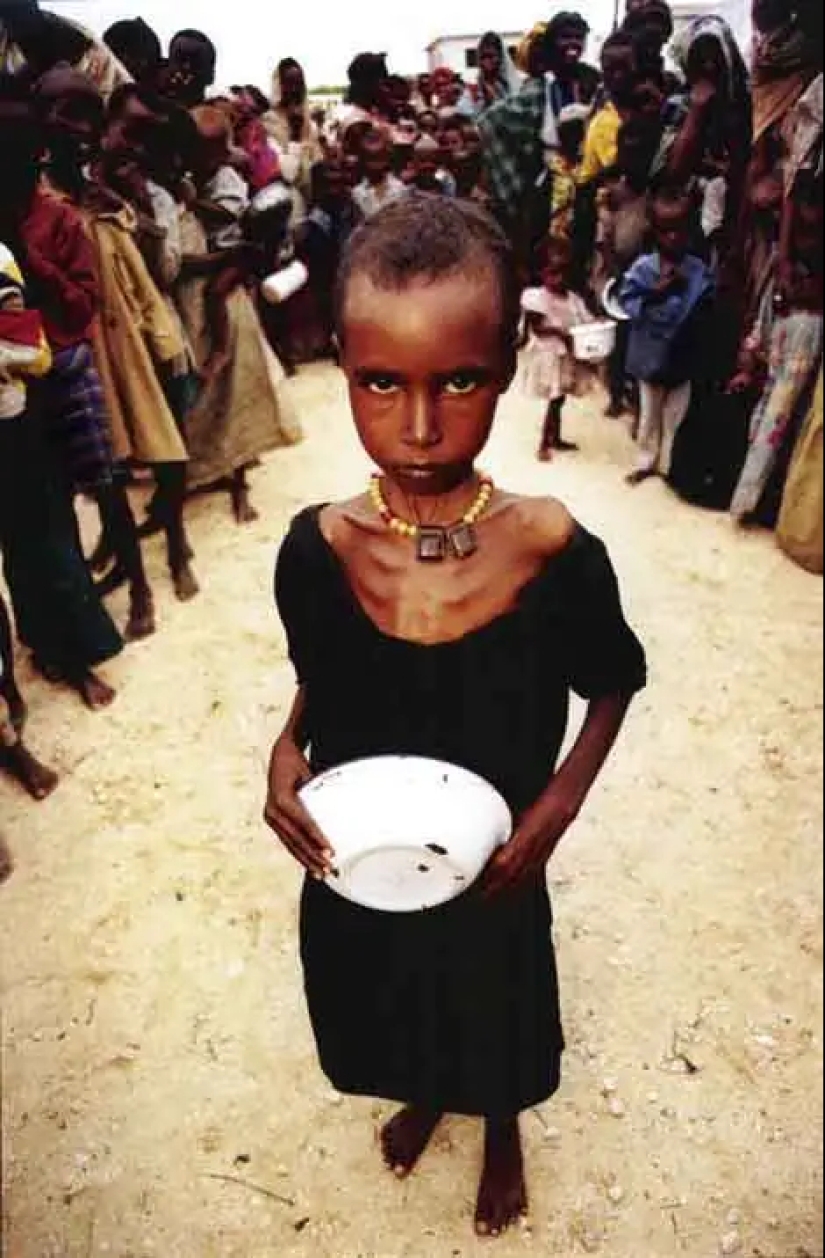 La historia de Dan Eldon, un fotógrafo que murió en el trabajo