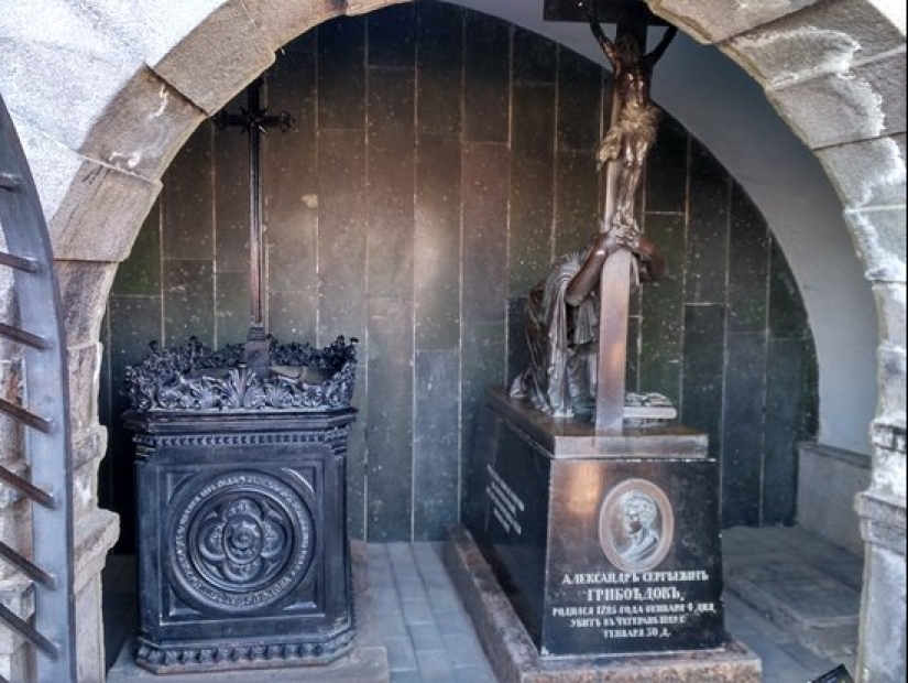 La historia de los "Black rose": viuda a la edad de 16 años, su esposa Griboyedov guardado luto vida La historia de los "Black rose": viuda a la edad de 16 años, su esposa Griboyedov guardado luto vida