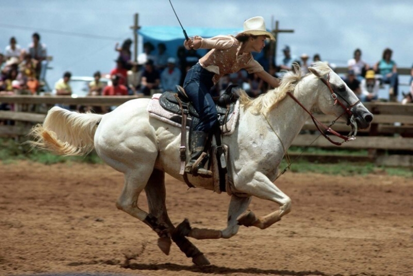 La Historia de los Primeros Vaqueros Femeninos de Texas