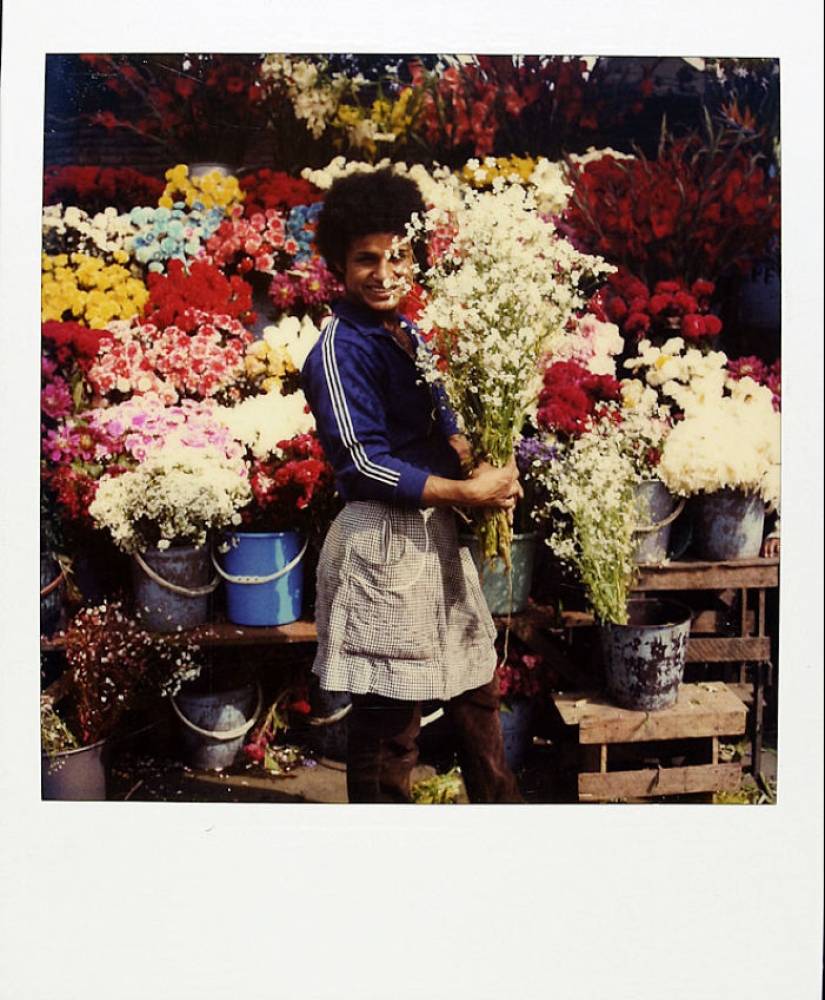 La historia de un hombre que filmó todos los días en Polaroid durante 18 años hasta que el cáncer le robó la vida La historia de un hombre que filmó todos los días en Polaroid durante 18 años hasta que el cáncer le robó la vida