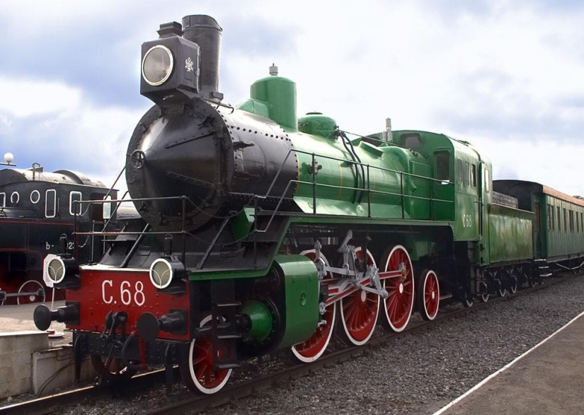 La historia del ferrocarril de Octubre: el primero en Rusia.