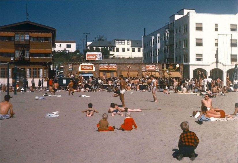 "La imagen del Paraíso terrenal" de la playa de historia de los EE.UU. en color