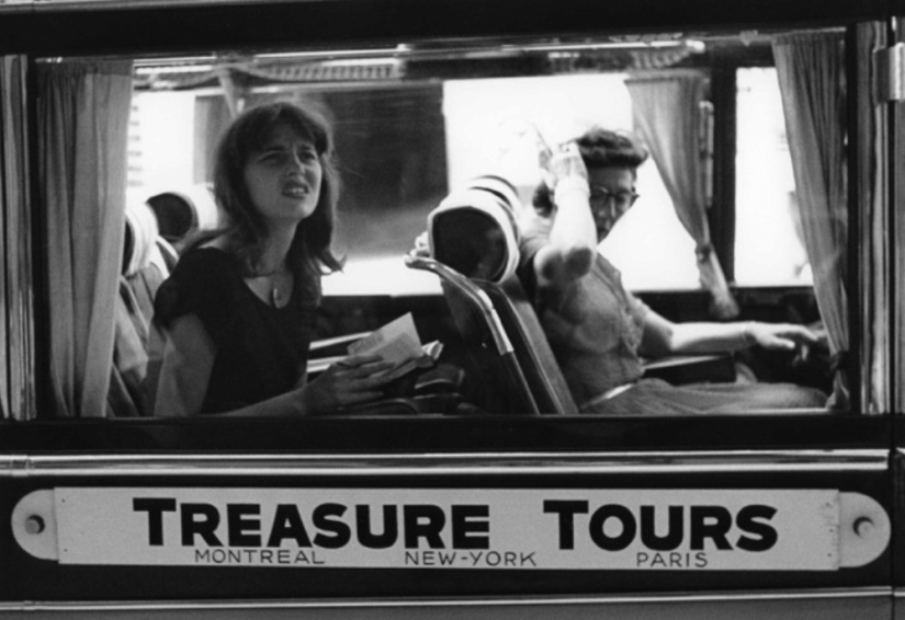 La legendaria serie de fotos de Ruth Orkin "Una mujer americana en Florencia"