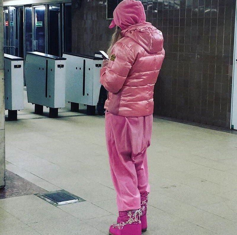 La moda de la gente: el más brillante de los pasajeros en el metro