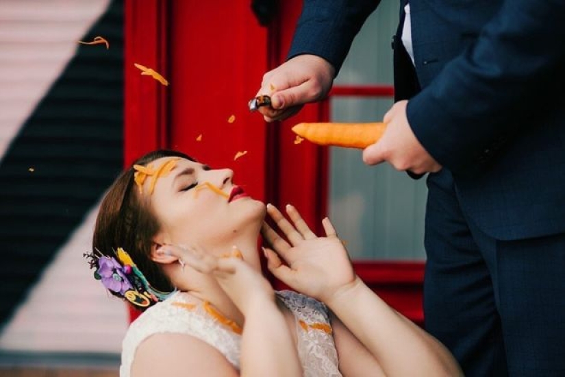 La más extraña de las competiciones en la boda: 25 fotos que todos avergonzado
