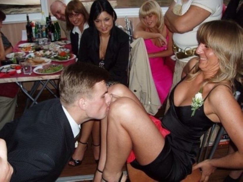 La más extraña de las competiciones en la boda: 25 fotos que todos avergonzado
