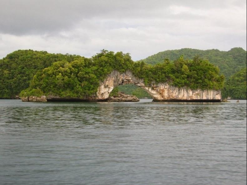 La rocosa isla de Palau La rocosa isla de Palau