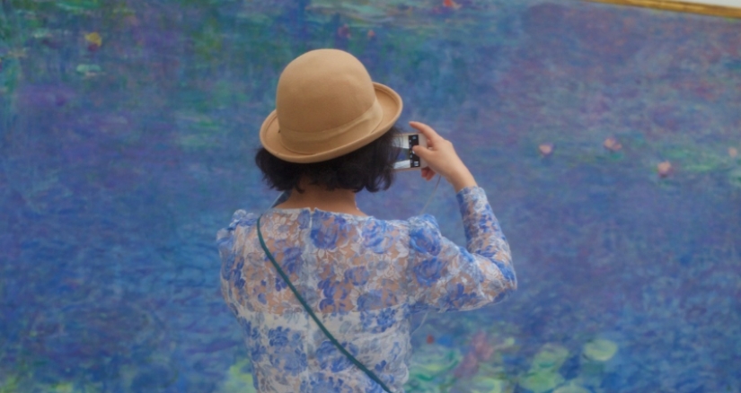 La vida repite el arte: un austriaco toma fotos de los visitantes del museo que "coincidieron" con las pinturas La vida repite el arte: un austriaco toma fotos de los visitantes del museo que "coincidieron" con las pinturas