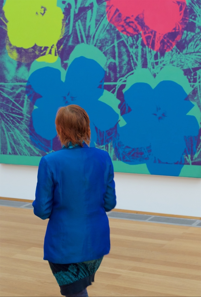 La vida repite el arte: un austriaco toma fotos de los visitantes del museo que "coincidieron" con las pinturas La vida repite el arte: un austriaco toma fotos de los visitantes del museo que "coincidieron" con las pinturas
