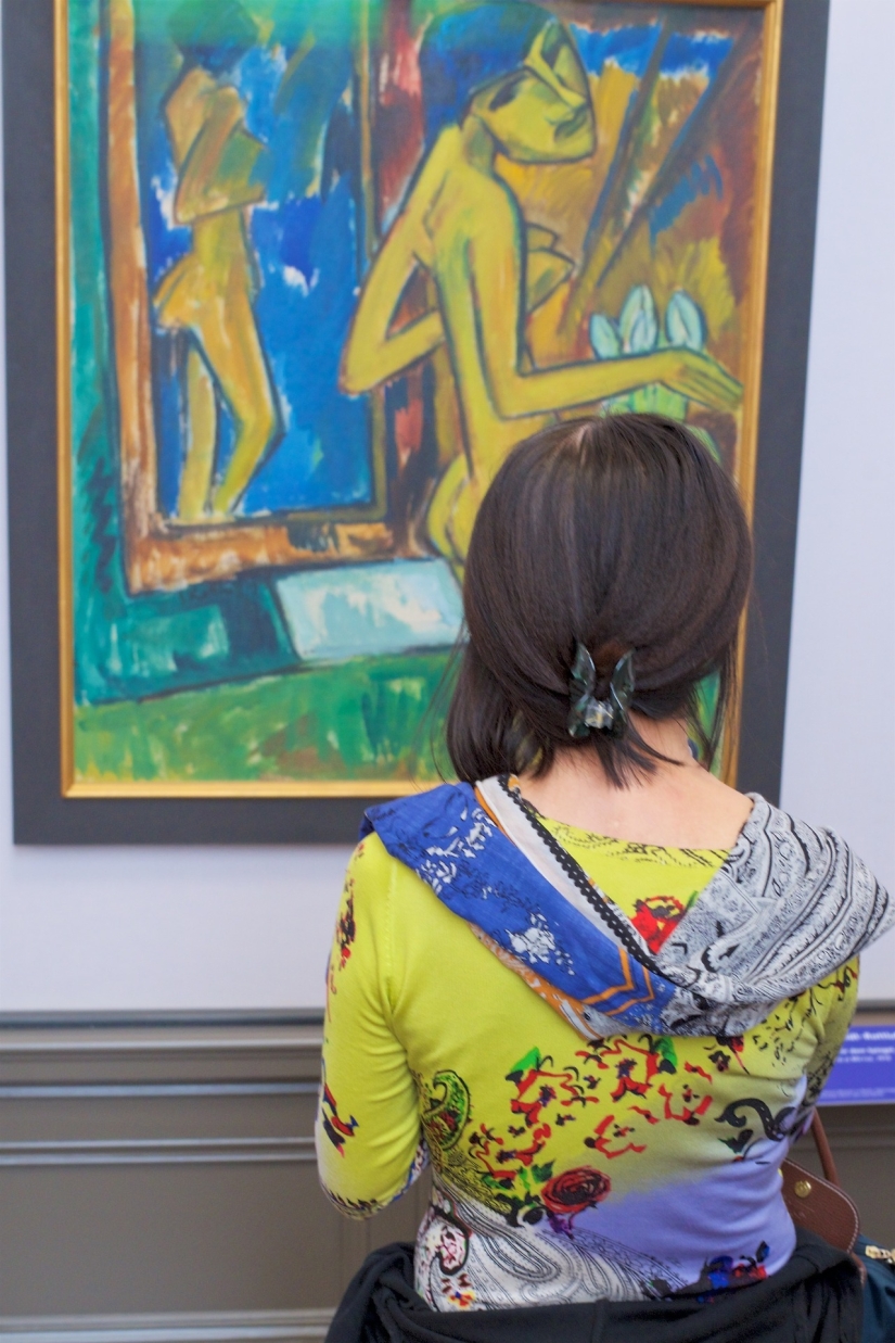 La vida repite el arte: un austriaco toma fotos de los visitantes del museo que "coincidieron" con las pinturas La vida repite el arte: un austriaco toma fotos de los visitantes del museo que "coincidieron" con las pinturas