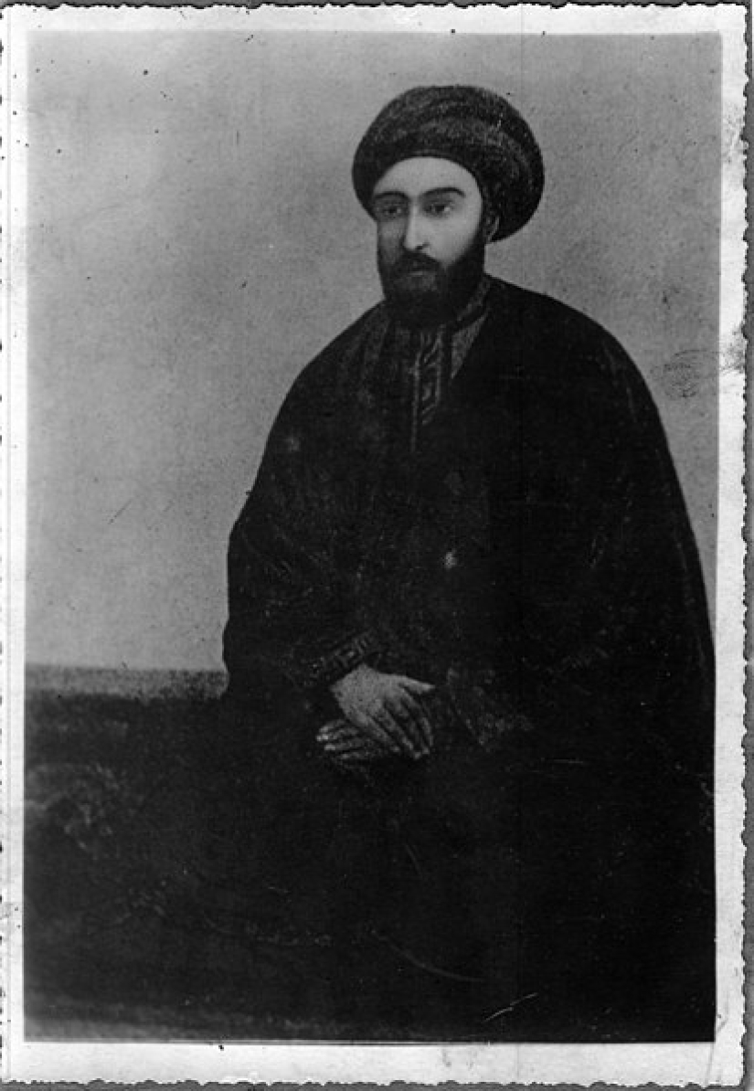 La vida y la muerte de los Iraníes feministas de Kurrat Ul-Ain, que tenía un raro don de la persuasión La vida y la muerte de los Iraníes feministas de Kurrat Ul-Ain, que tenía un raro don de la persuasión