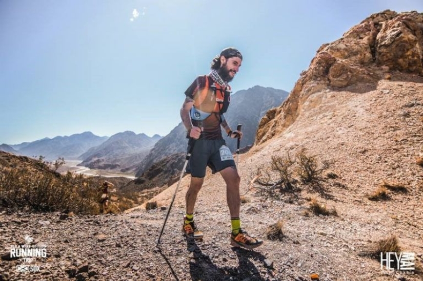 La voluntad de vivir: un hombre sin estómago, colon y vesícula biliar se ha convertido en un corredor de maratón e inspira a otros
