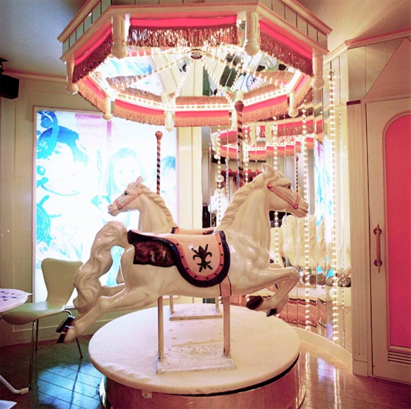 Lair of playful lust: what Japanese sex hotels look like Lair of playful lust: what Japanese sex hotels look like