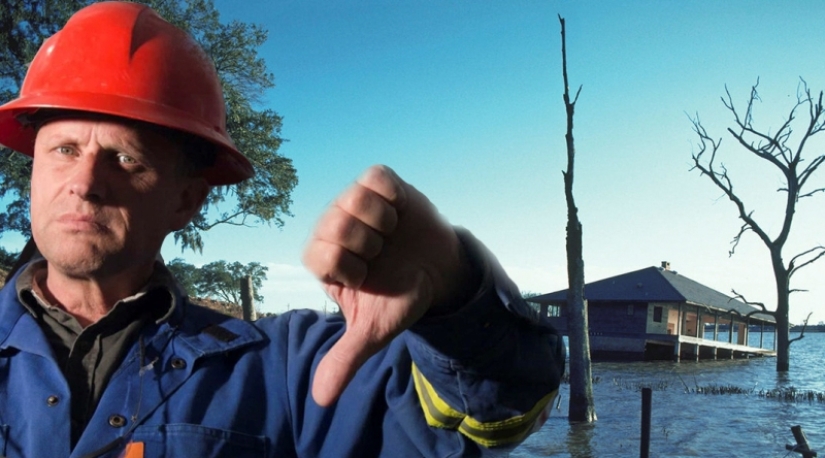 Lake Pener Incident: How a Hole in the Bottom Sucked in a Drilling Rig, 11 Barges and an Island