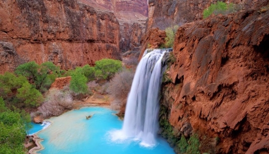 Las 10 más bellas piscinas naturales en el mundo