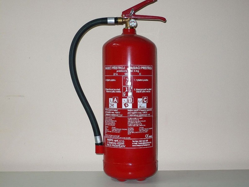 Las 25 armas asesinas más extrañas