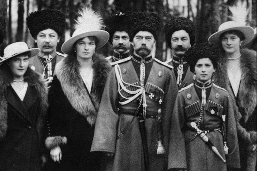 Lee vivió la familia del Emperador ruso magníficamente son y dónde están los miles de millones de los Romanov? Lee vivió la familia del Emperador ruso magníficamente son y dónde están los miles de millones de los Romanov?