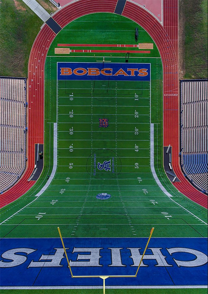 Level 80 Origami: Turkish photographer bends cities