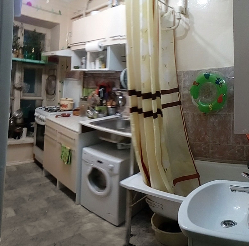 Life in the style of "smart" or How to make a coffee while sitting on the toilet