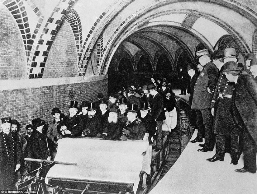 Little-known photos of great events of the past Little-known photos of great events of the past