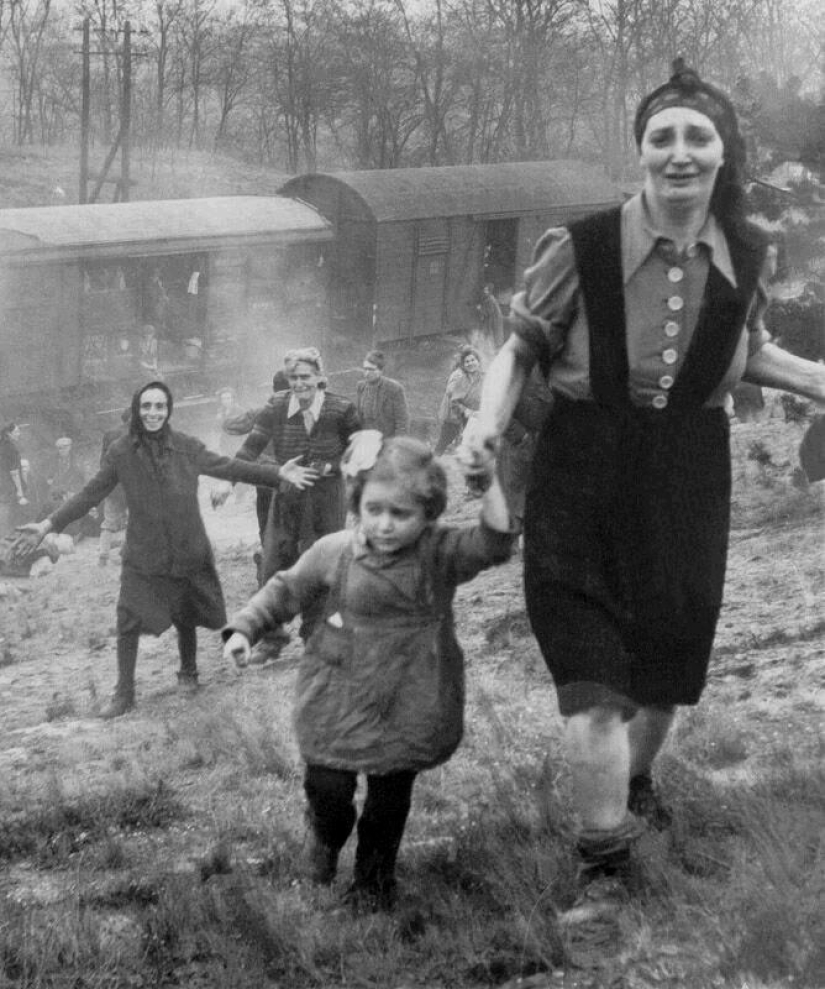 Little-known photos of great events of the past Little-known photos of great events of the past