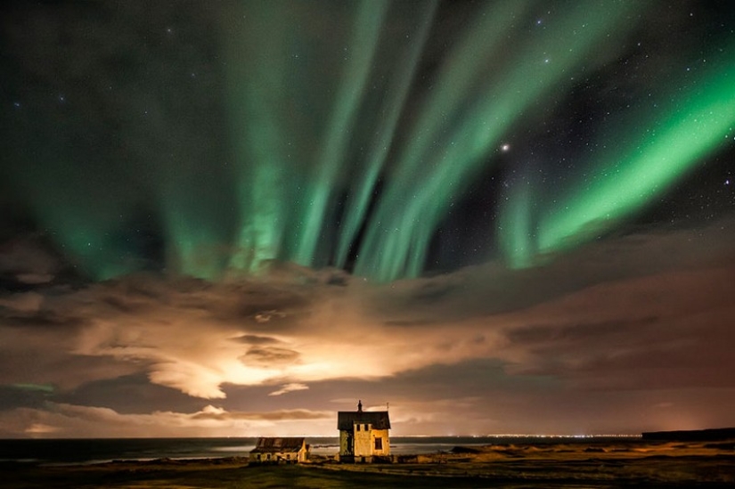 Little lonely houses for single people