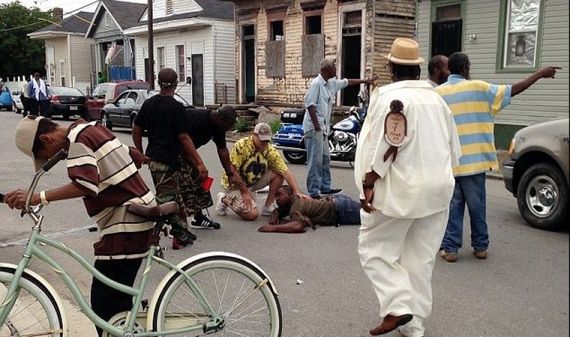 ¿Lleno de plomo, o cómo se siente la gente cuando les disparan?