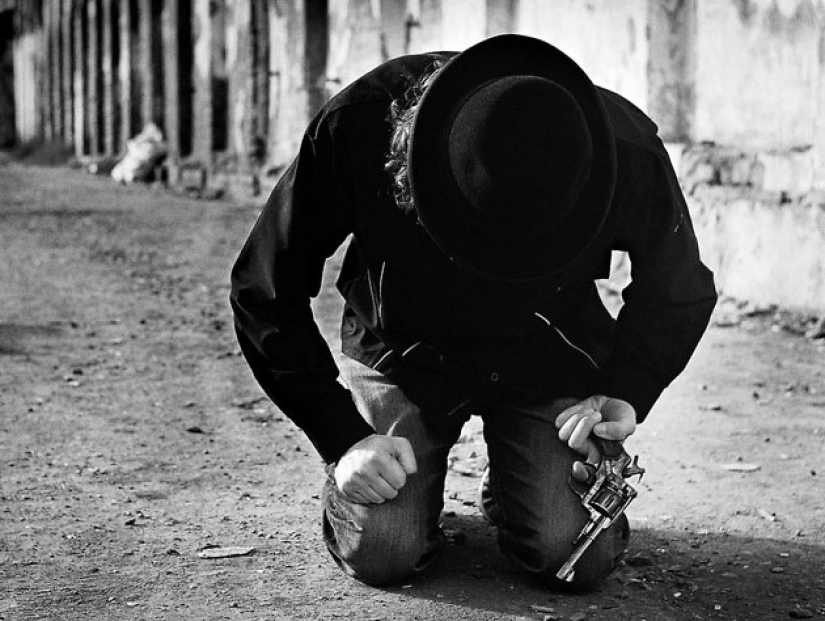 ¿Lleno de plomo, o cómo se siente la gente cuando les disparan?