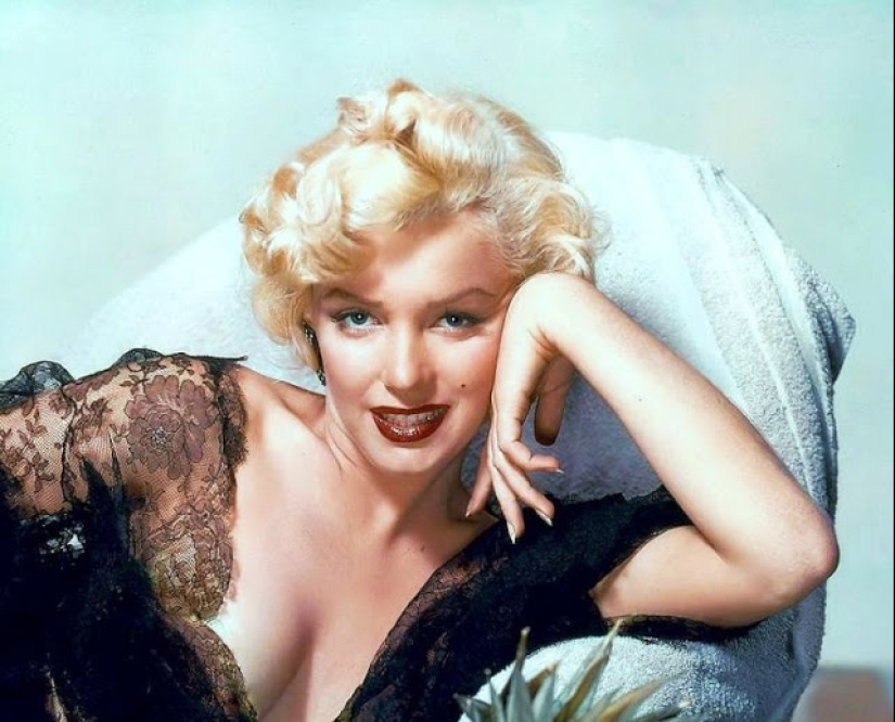 Los caballeros prefieren: 10 rubias famosas que una vez cambiaron el color de su cabello