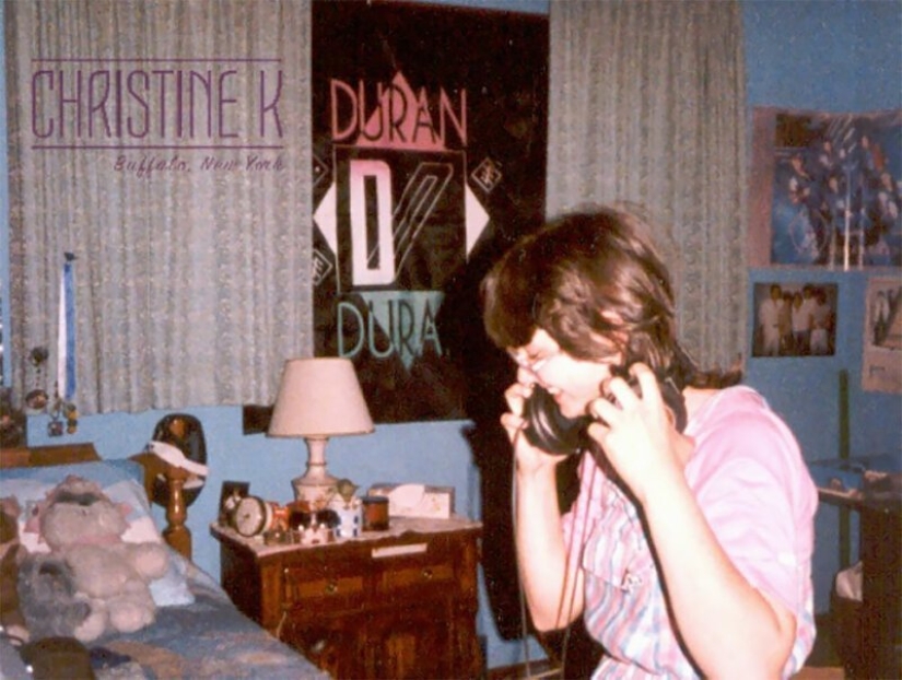 Los carteles no ocurre gran cosa: la típica habitación de un Americano de los ' 80 adolescente