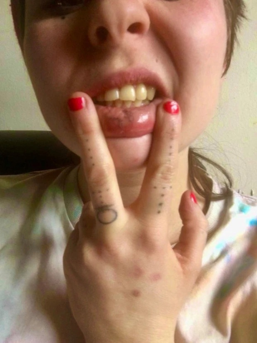 Los errores de la juventud: las tres mujeres Británicas se arrepentirá de lo que hizo tatuajes faciales, borracho y tontamente