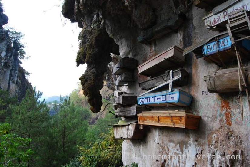 Los Misteriosos Ataúdes Colgantes de Sagada