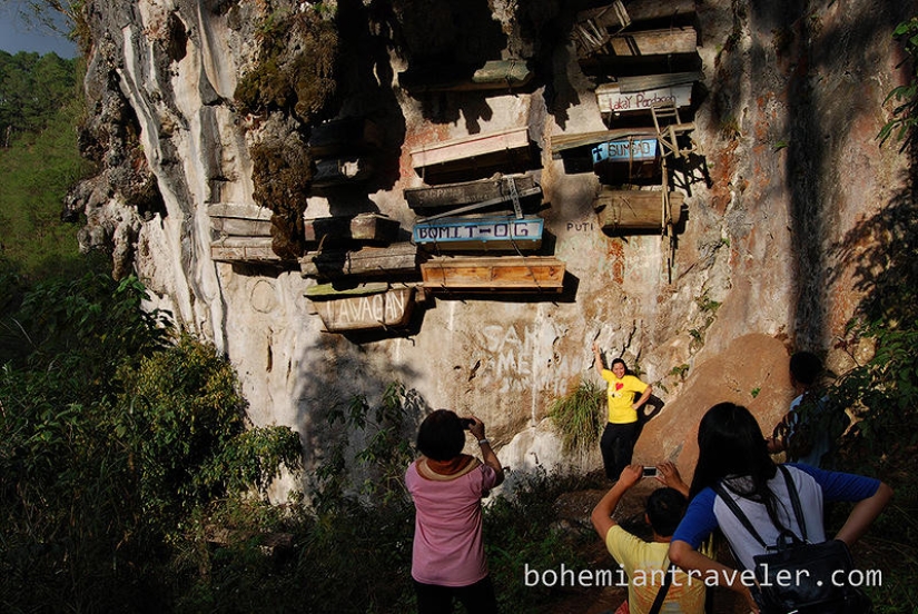 Los Misteriosos Ataúdes Colgantes de Sagada