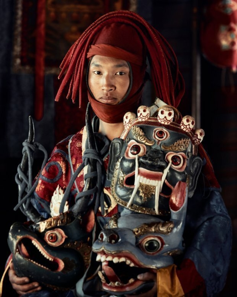 Los pueblos indígenas: 20 retratos, de la que es imposible apartar la mirada