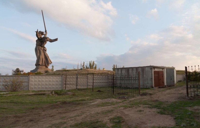 Los turistas no tienen lugar aquí: atracciones mundiales tomadas desde un ángulo extremadamente desfavorable Los turistas no tienen lugar aquí: atracciones mundiales tomadas desde un ángulo extremadamente desfavorable