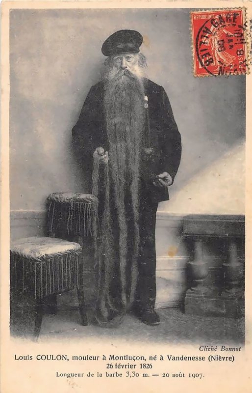 Louis Pendant — Frenchy mahabaratha, in which lived a cat