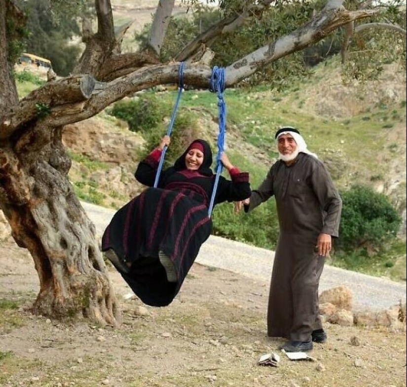 Love exists and here are 40 good photos that prove it