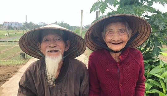 Love exists and here are 40 good photos that prove it