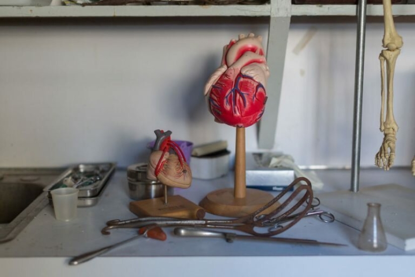 Maestro de tiro abandonado lugares Brian Sansivero entró en la casa del médico