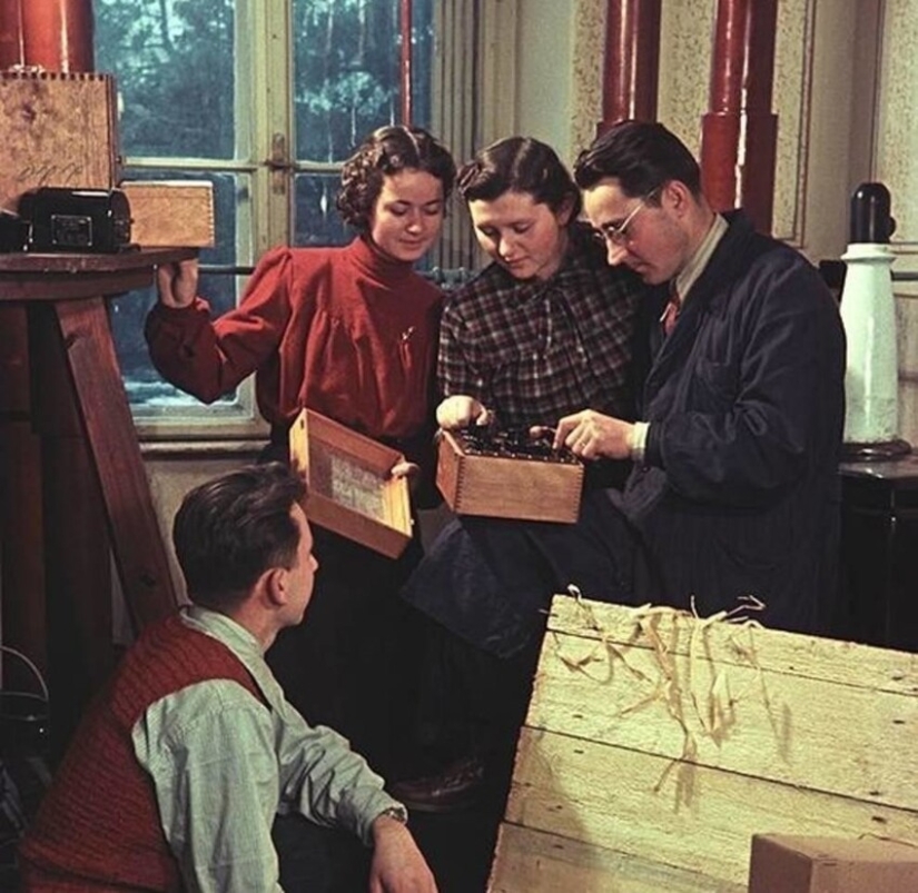 Magazine "Ogonek": illustrations of Soviet life Magazine "Ogonek": illustrations of Soviet life