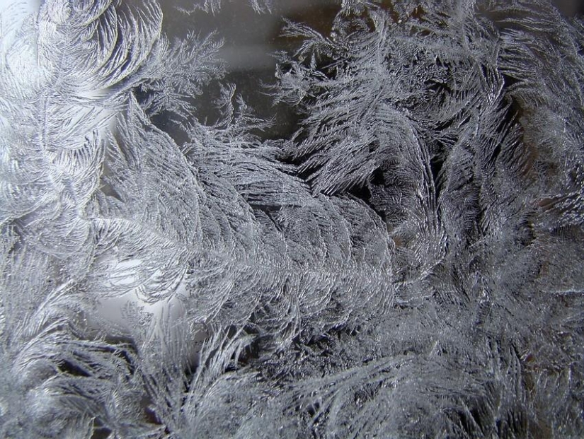 Magia de invierno sobre vidrio