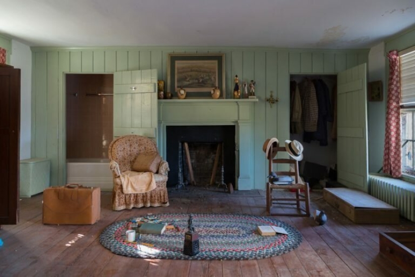 Master shooting abandoned locations Brian Sansivero entered the house of doctor