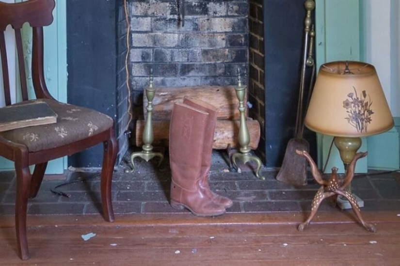 Master shooting abandoned locations Brian Sansivero entered the house of doctor