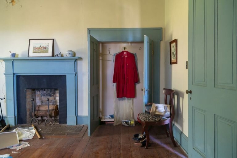 Master shooting abandoned locations Brian Sansivero entered the house of doctor